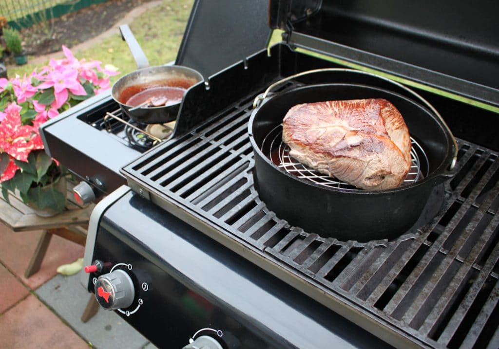 Zarter Rinderbraten aus dem Dutch Oven Futterattacke.de