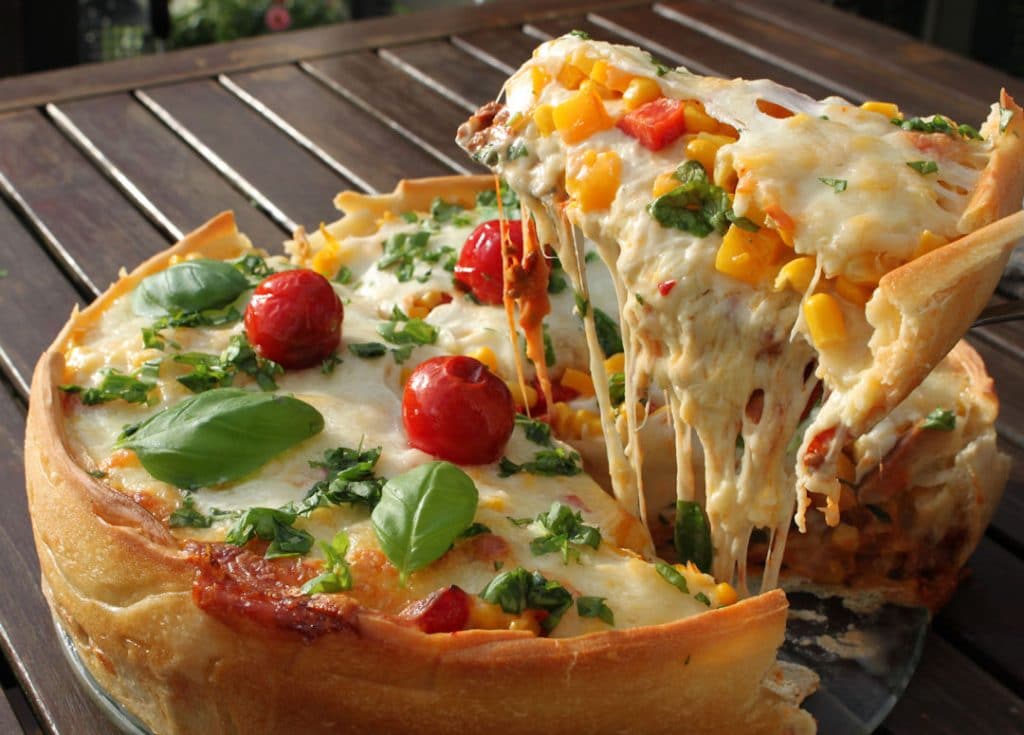 Deep Dish Pizza (Chicago-style Pizza) | Futterattacke.de