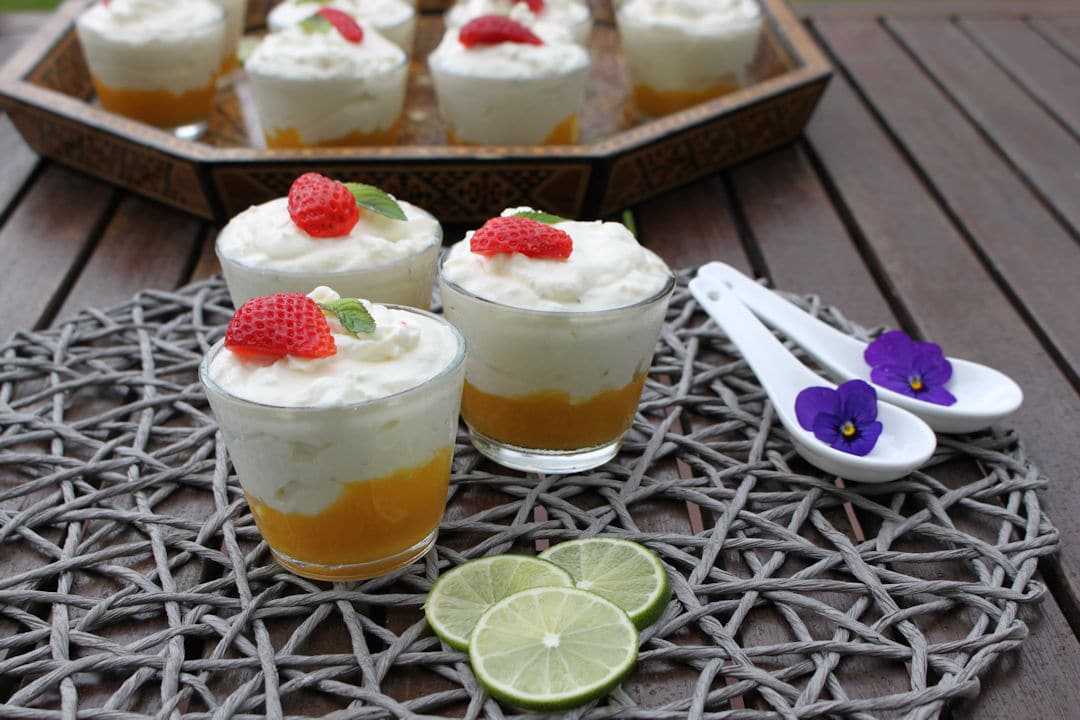 Sommer-Dessert: Limetten-Pfirsich-Creme | Futterattacke.de