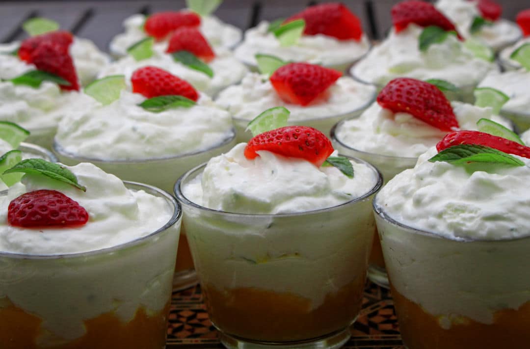 Sommer-Dessert: Limetten-Pfirsich-Creme | Futterattacke.de