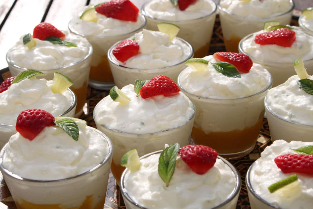 Sommer-Dessert: Limetten-Pfirsich-Creme | Futterattacke.de