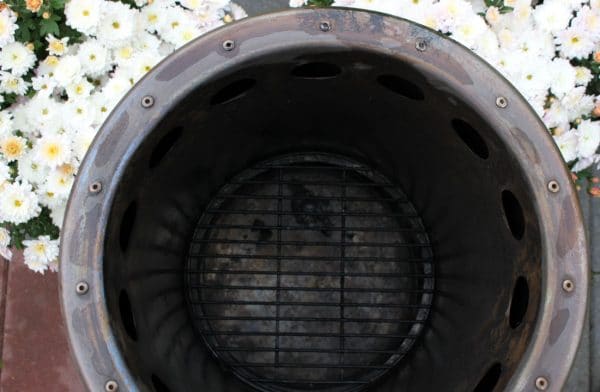 Alles über die Feuertonne “Pyron” von Feuerhand – mit Feuerplatte im