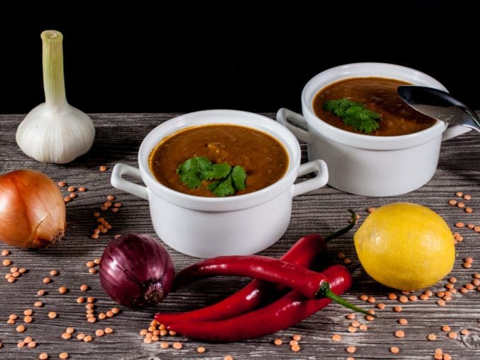 Curry mit Süßkartoffeln und Aprikosen aus dem Dutch Oven | Futterattacke.de