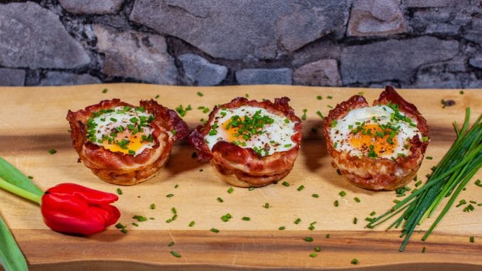 Frühstücksmuffins - Toast-Käse-Bacon-Ei