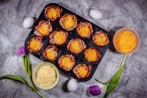 Frühstücksmuffins - Toast-Käse-Bacon-Ei