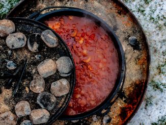 Gulasch aus dem Dutch Oven