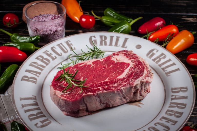 Entrecôte / Rib Eye Steak grillen Futterattacke.de