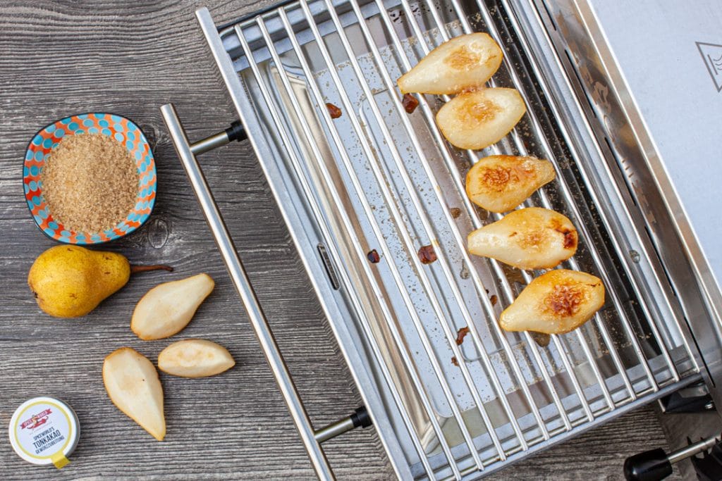 Karamellisierte Früchte vom Oberhitzegrill | Futterattacke.de