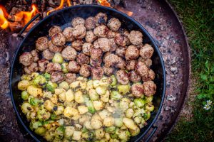 Kochen an der Feuerstelle