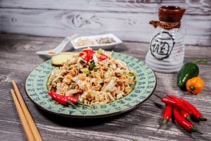 asiatischer Ramen Salat