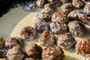 Köttbullar in der Mehlschwitze