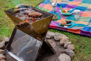 Grillen mit dem CampFeuer Edelstahl Faltgrill Arizona