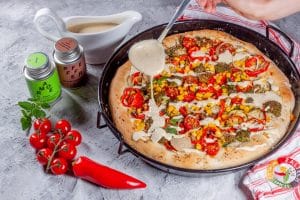 Pan Pizza mit Sauce hollandaise