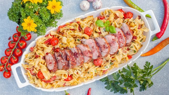 Schweinefilet auf Pasta