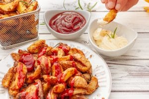 knusprige Country Potatoes mit Dip