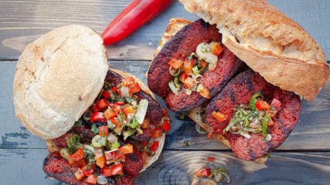 Choripan mit Chorizo und Chimichurri