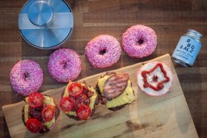 Donut-Burger Zusammenbau