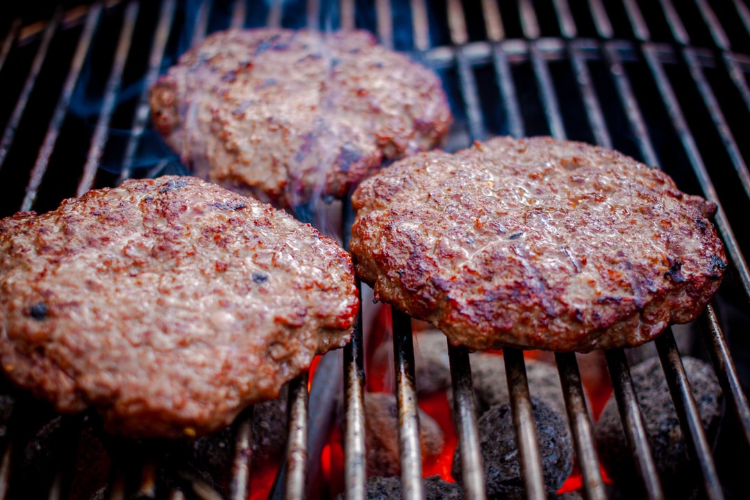Hamburger_Patties_grillen Futterattacke.de