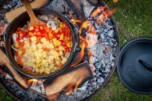 Bauerntopf mit Paprika und Kartoffeln