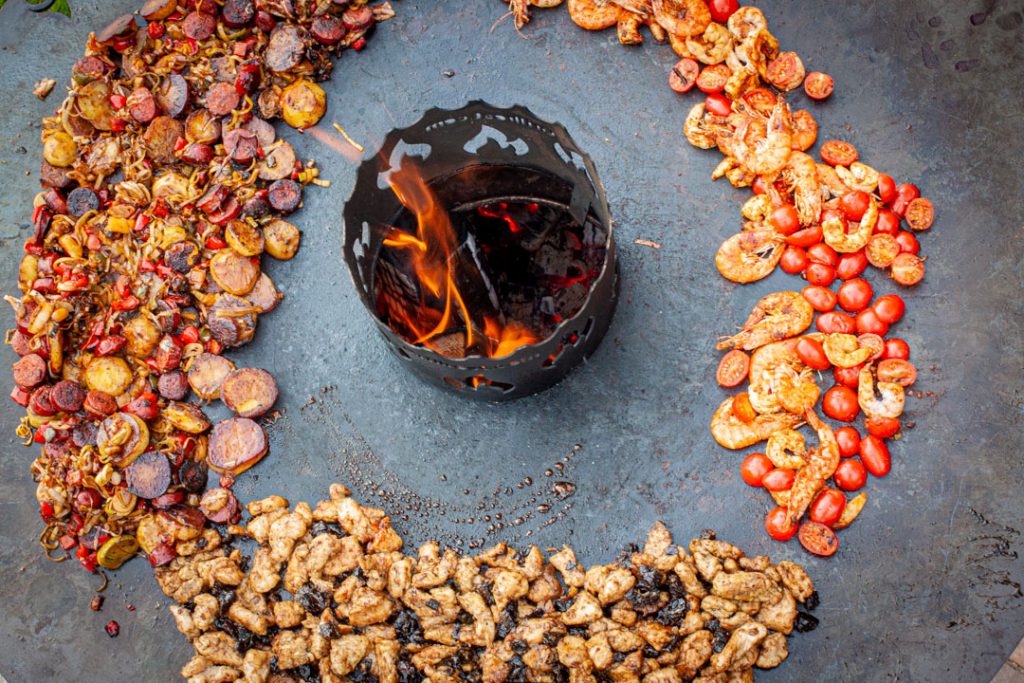 Tapas auf der Feuerplatte