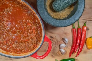 Chili con carne im Bräter