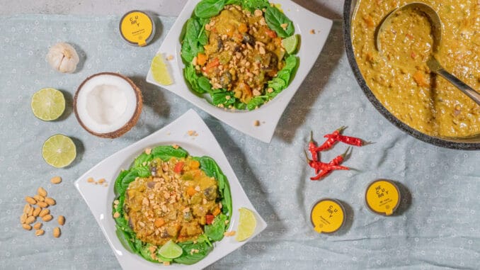 Vegetarisches Linsencurry mit Kokos aus dem Dutch Oven