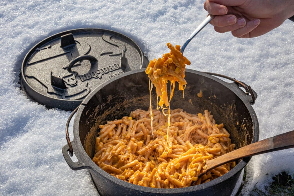 Mac and Cheese auf der Gabel