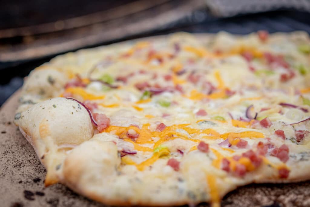 Flammkuchen auf dem Grill