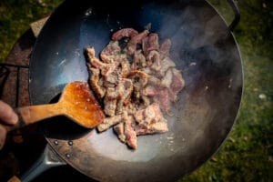 Rindfleisch im Wok