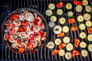 mariniertes Grillgemüse auf dem Gasgrill