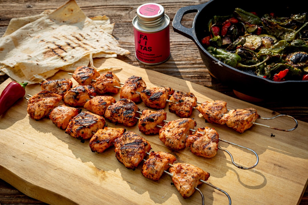 Lippe St. Bombe spieße auf dem gasgrill Teer lebhaft Giotto Dibondon