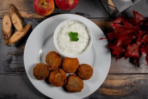 frittierte Champignons mit Knoblauch Dip