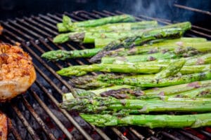 Spargel grillen