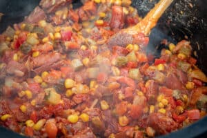 Würstchenpfanne aus dem Dutch Oven